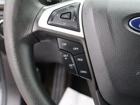Used 2015 Ford Fusion SE FWD image 27
