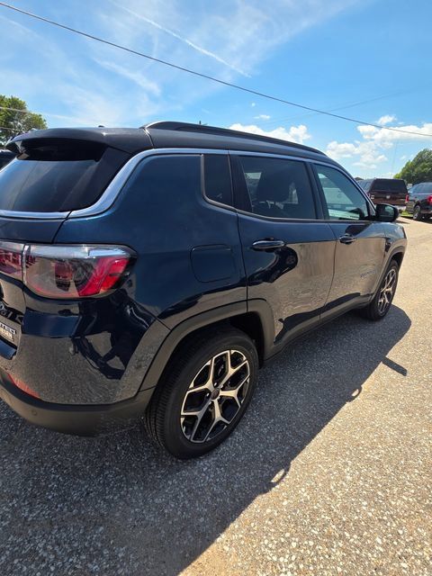 New 2026 Jeep Compass Limited AWD/4WD image 7