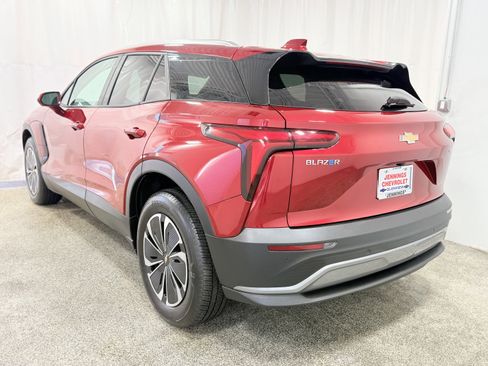 Used 2024 Chevrolet Blazer EV LT image 6