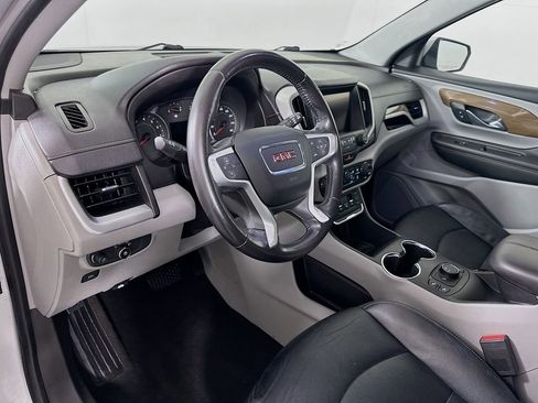 Used 2018 GMC Terrain SLE w/ Driver Convenience Package FWD image 9