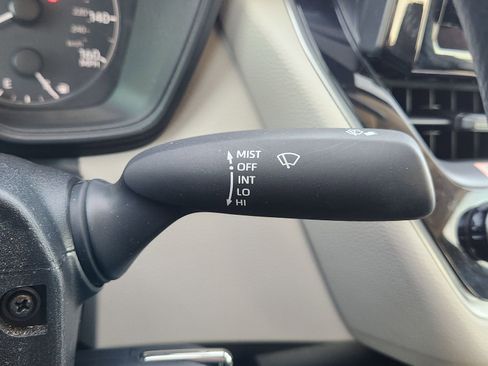 Used 2024 Toyota Corolla LE image 25