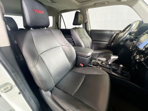 Used 2024 Toyota 4Runner TRD Off-Road Premium w/ Moonroof Package AWD/4WD image 29