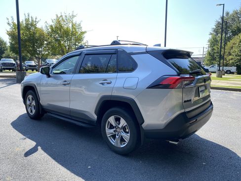 Used 2025 Toyota RAV4 XLE w/ Convenience Package FWD image 7