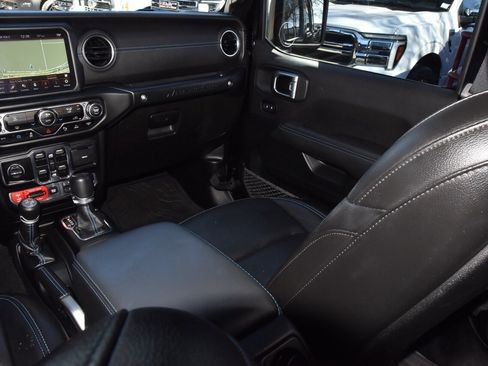 Used 2023 Jeep Wrangler Unlimited Rubicon 4xe w/ Steel Bumper Group image 17