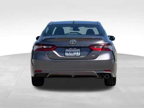 Used 2024 Toyota Camry SE FWD image 4