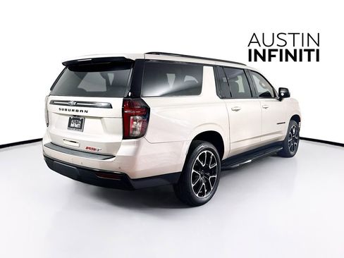 Used 2023 Chevrolet Suburban RST w/ Luxury Package image 7