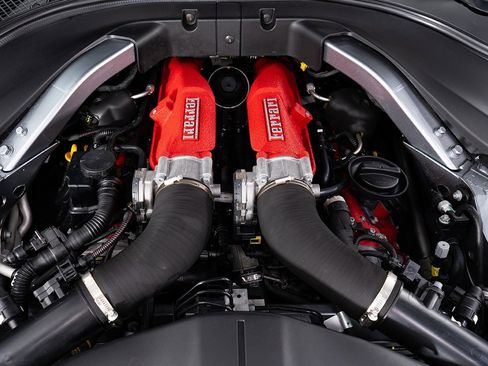 Used 2022 Ferrari Roma image 29