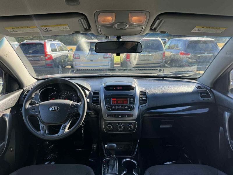Used 2014 Kia Sorento LX AWD/4WD image 17