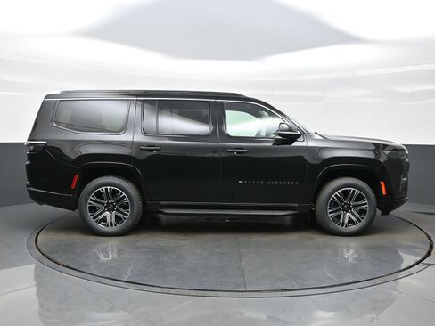 New 2026 Jeep Grand Wagoneer 4WD image 7