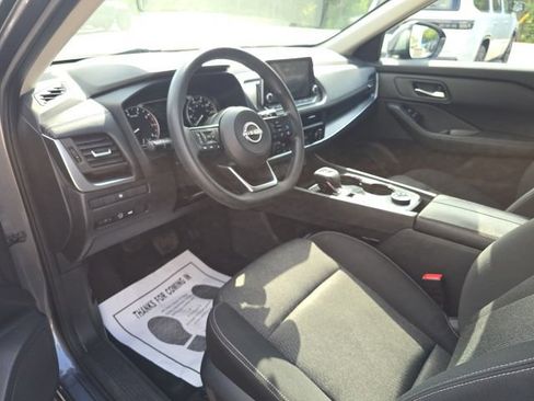Used 2024 Nissan Rogue SV AWD/4WD image 21
