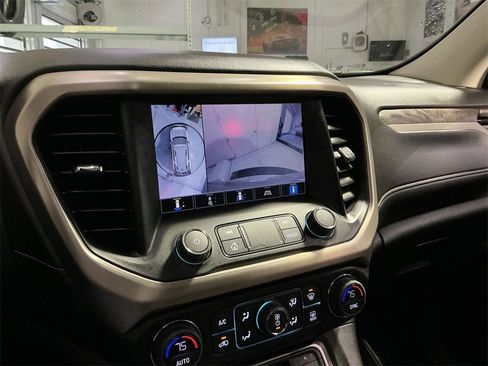 Used 2023 GMC Acadia Denali w/ Denali Technology Package image 27