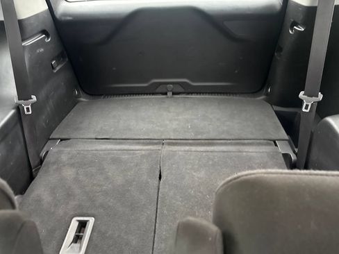 Used 2018 GMC Acadia SLE FWD image 33