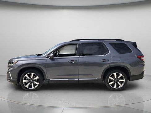 Used 2023 Honda Pilot Elite image 4