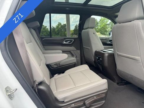 Used 2021 Chevrolet Tahoe Z71 w/ Z71 Signature Package AWD/4WD image 12