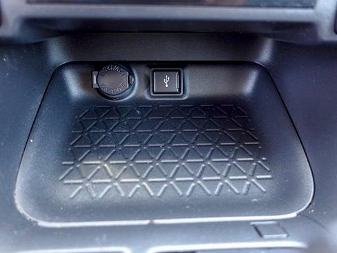 Certified 2021 Toyota RAV4 LE w/ Carpet Mat Package (TMS) AWD/4WD image 23
