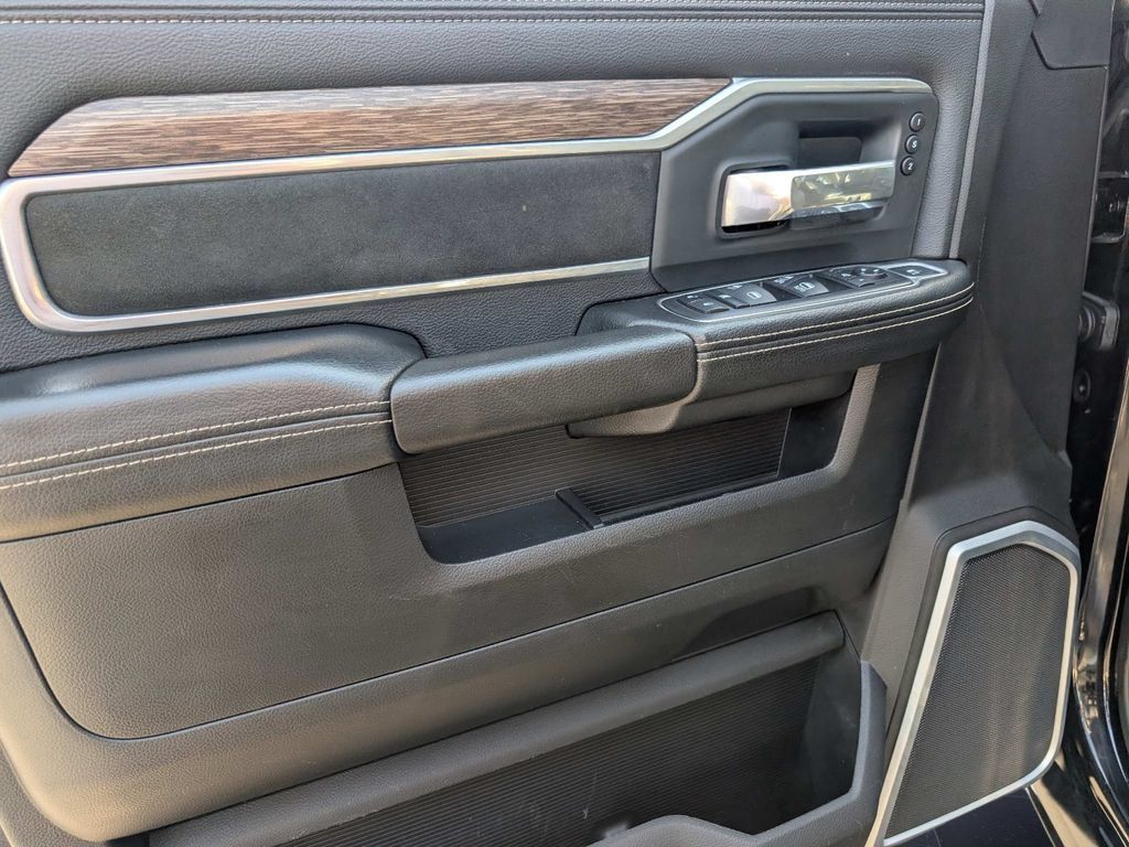Used 2020 RAM 2500 Laramie AWD/4WD image 30