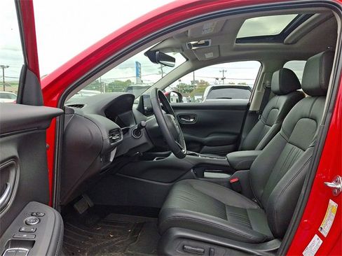 Certified 2025 Honda HR-V EX-L image 13