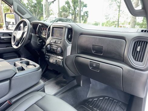 Used 2024 Chevrolet Silverado 2500 W/T w/ WT Convenience Package image 19