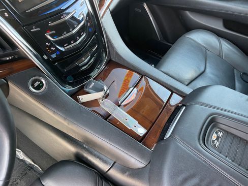 Used 2018 Cadillac Escalade Premium Luxury w/ LPO, Radiant Package image 18