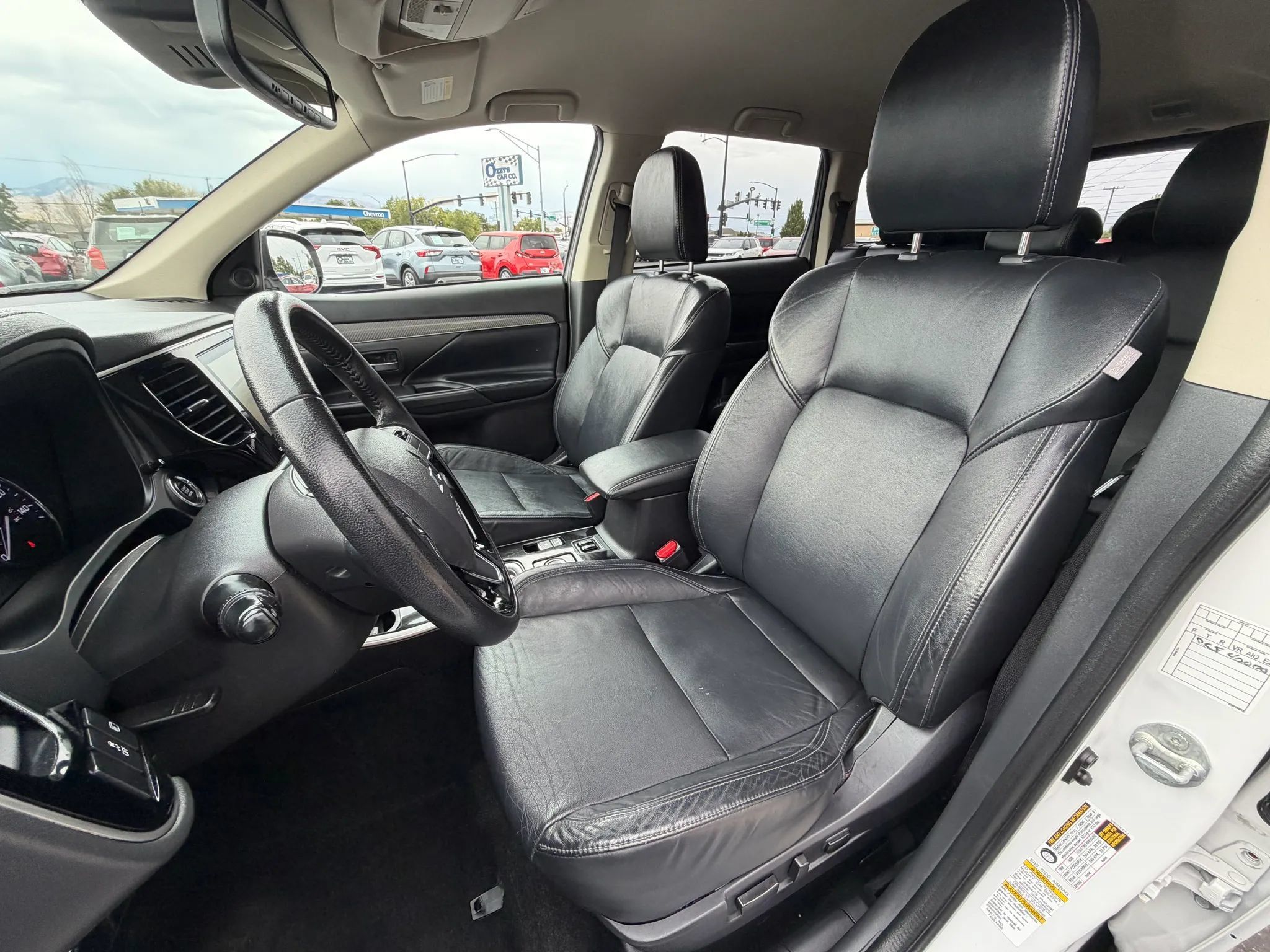 Used 2020 Mitsubishi Outlander SEL AWD/4WD image 10