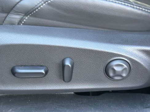 Used 2019 Buick Envision Essence image 24