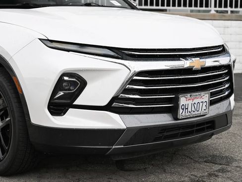 Used 2023 Chevrolet Blazer Premier FWD image 10
