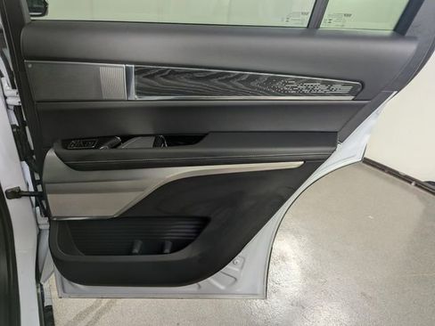 Used 2026 Cadillac Vistiq Platinum w/ LPO, Floor Liner Package AWD/4WD image 23