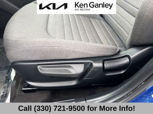 Used 2025 Kia K4 EX image 29