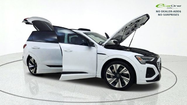 Used 2024 Audi Q8 e-tron Prestige w/ Prestige Package AWD/4WD image 20