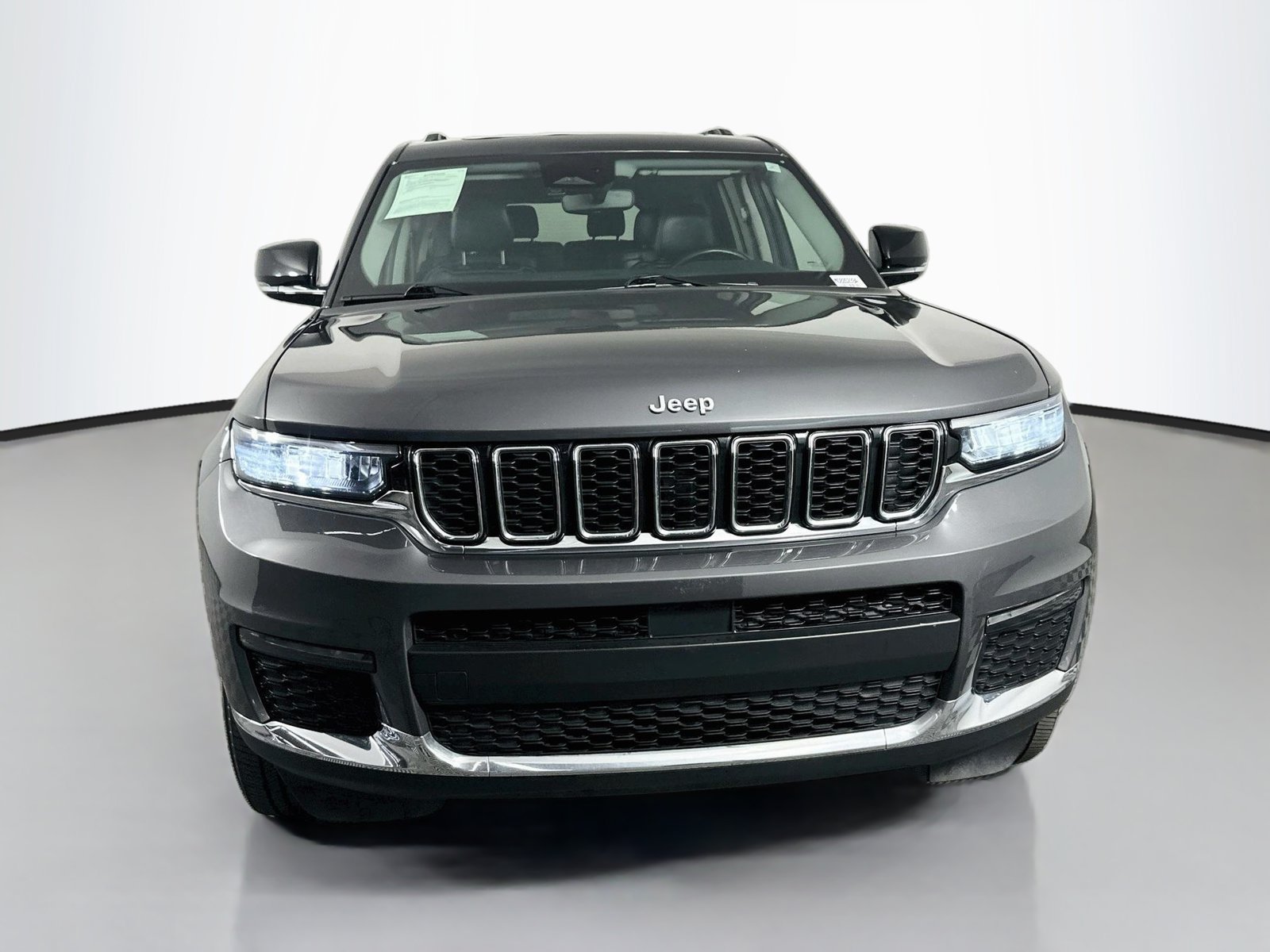 Used 2022 Jeep Grand Cherokee L Limited w/ Trailer Tow Group (B) AWD/4WD image 2