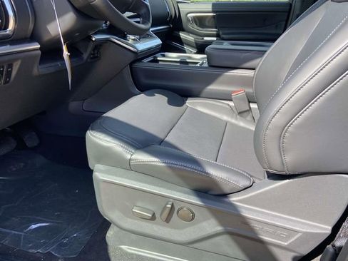 New 2026 Ford Expedition Max Platinum w/ Stealth Appearance Package AWD/4WD image 10