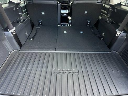 New 2026 Toyota Grand Highlander Platinum image 15