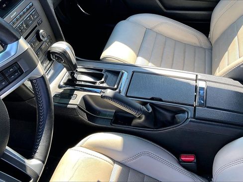Used 2013 Ford Mustang Premium w/ Comfort Pkg image 15