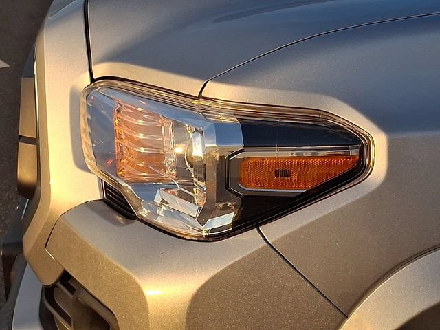 Used 2023 Toyota Tacoma SR5 w/ Technology Package AWD/4WD image 25