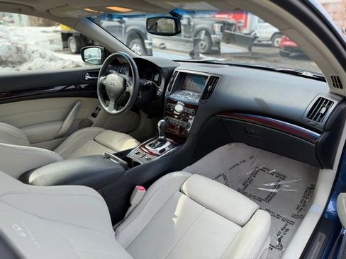 Used 2013 INFINITI G37 x w/ Premium Pkg image 17