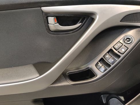 Used 2016 Hyundai Elantra Value Edition FWD image 27