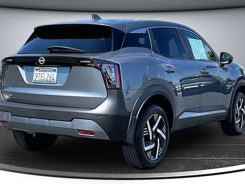 Certified 2025 Nissan Kicks SV FWD image 6