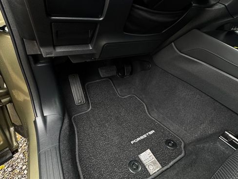 Certified 2025 Subaru Forester Limited image 16