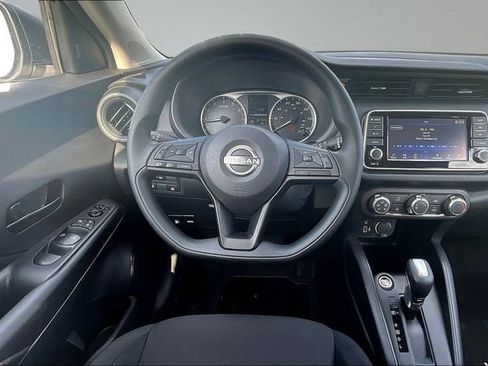 Used 2025 Nissan Kicks Play S image 8