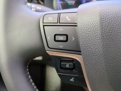 New 2026 Toyota Crown Platinum image 24