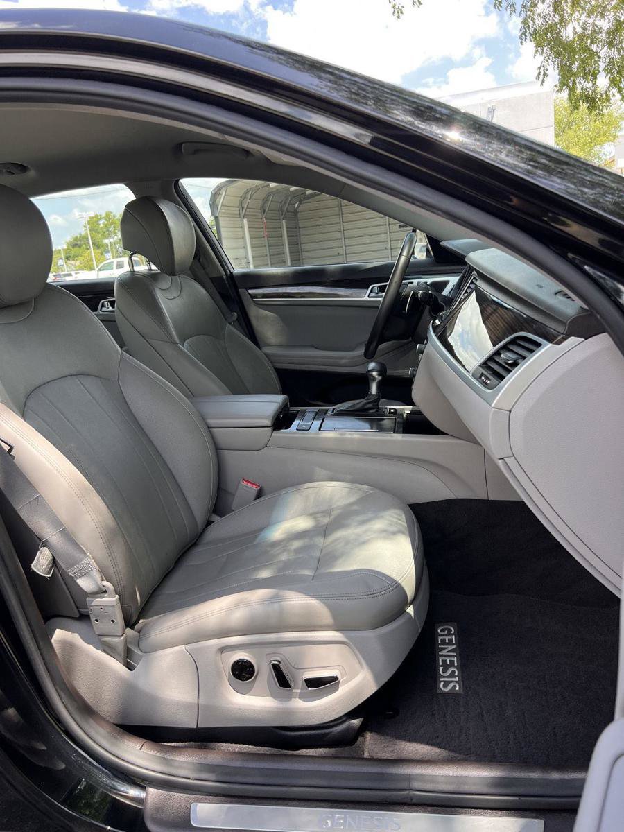 Used 2018 Genesis G80 3.8 RWD image 19