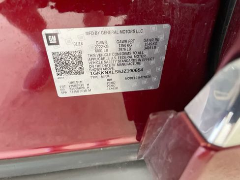 Used 2018 GMC Acadia Denali w/ Technology Package image 28