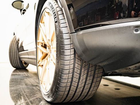 Certified 2024 Porsche Macan 4 Electric image 45