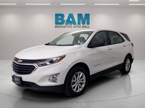 Certified 2021 Chevrolet Equinox LS image 3