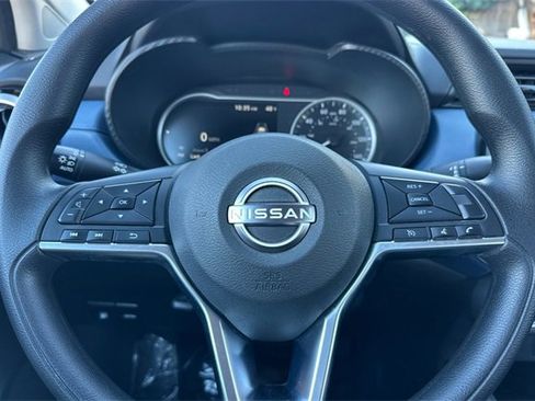 Used 2025 Nissan Versa SV image 22