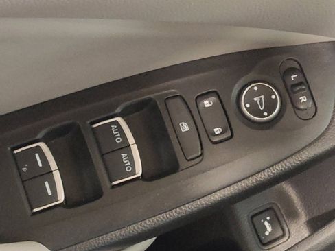 Used 2018 Honda Accord LX image 27