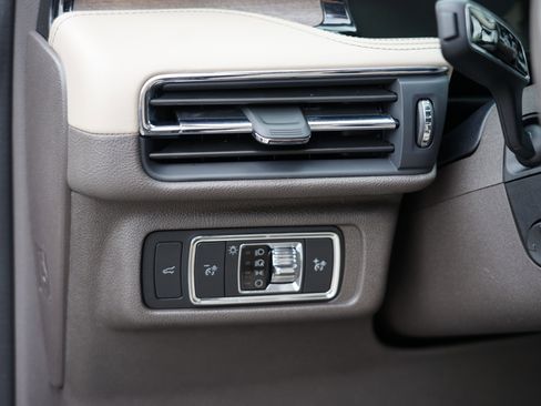 Used 2022 Lincoln Corsair Reserve w/ Elements Package image 21