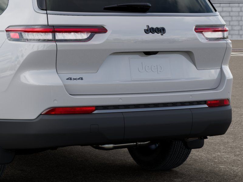 New 2026 Jeep Grand Cherokee L 4WD image 13