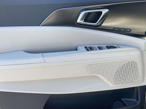 New 2026 Kia Carnival SX w/ SX Dark Edition Package image 28