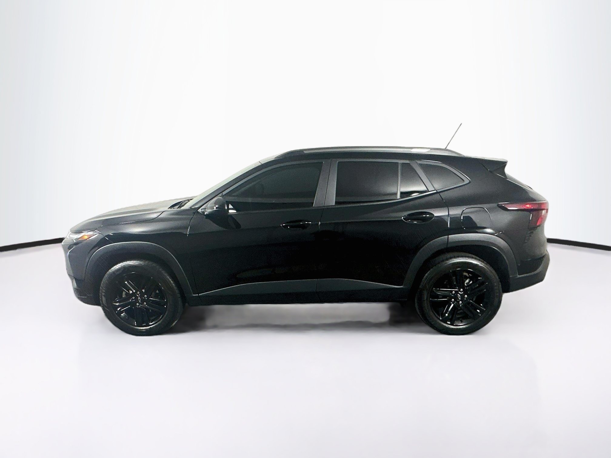 Used 2024 Chevrolet Trax ACTIV w/ Driver Confidence Package FWD image 4